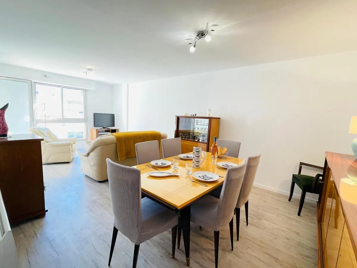 Tres Bel Appartement Face Au Port Santa -Piscine Saint-Raphael