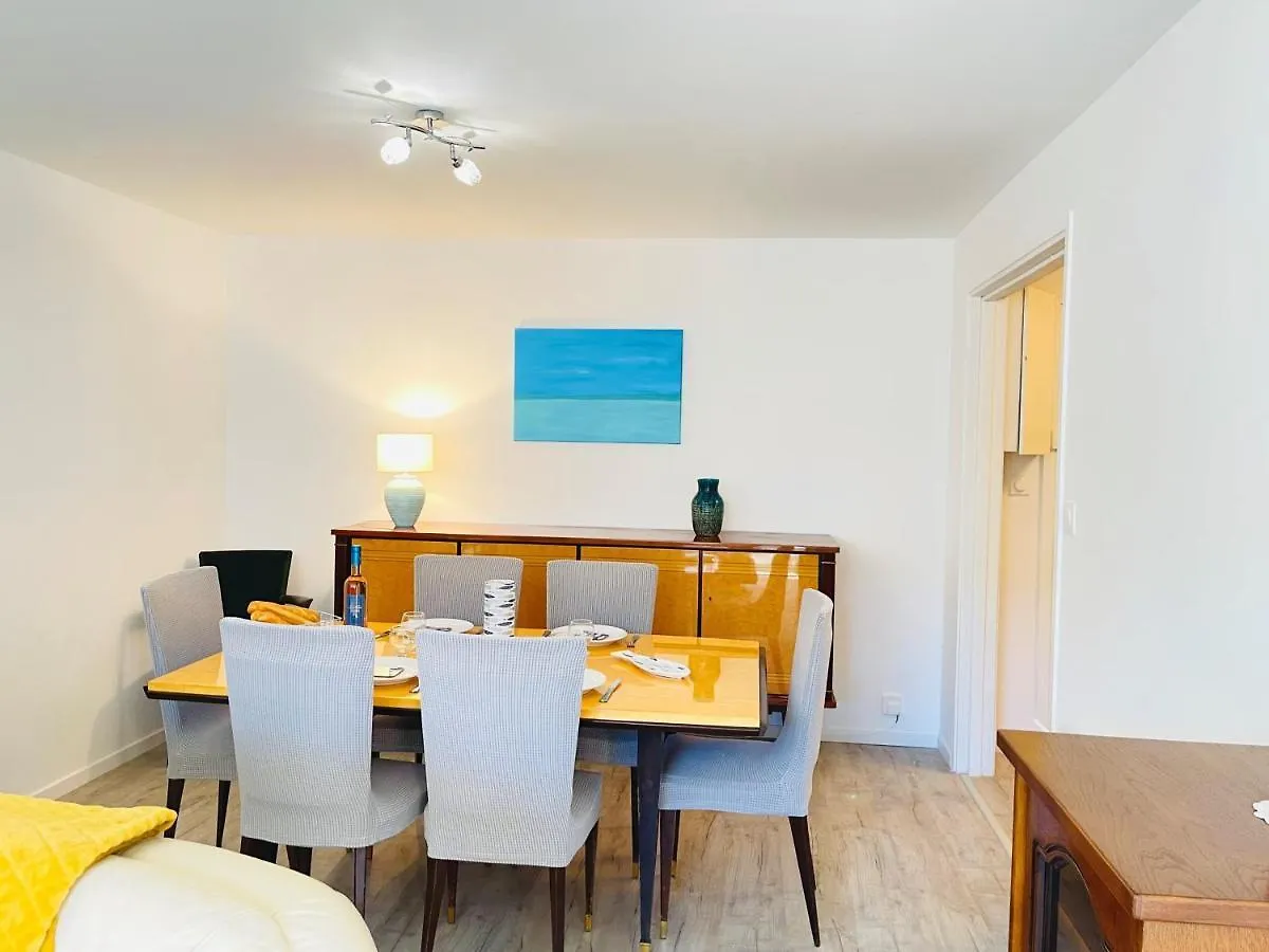 Apartment Tres Bel Appartement Face Au Port Santa -Piscine Saint-Raphael